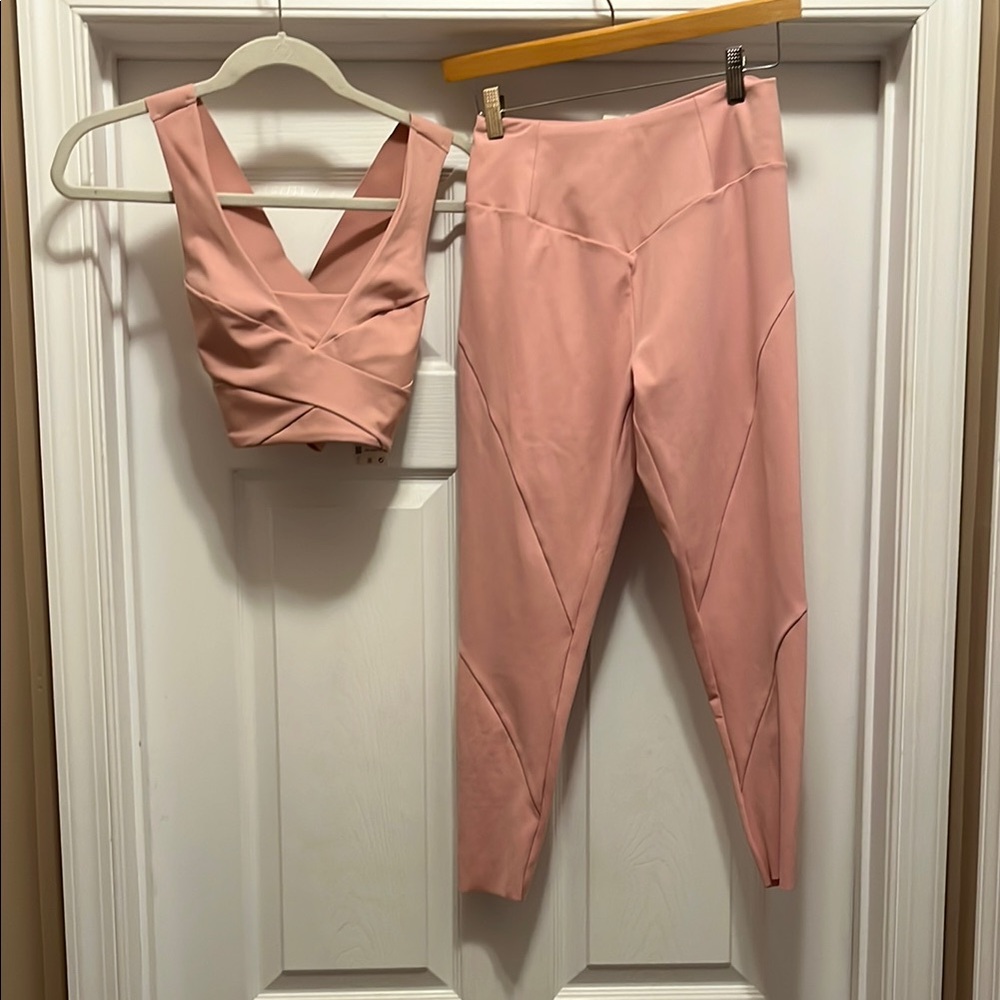 NWT Oysho Blush Pink Active Set - bra & High-Waist Leggings
